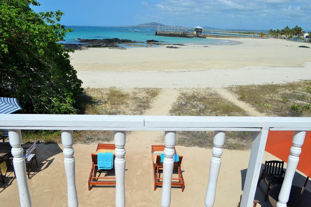 The Isabela Beach House Puerto Villamil Room photo